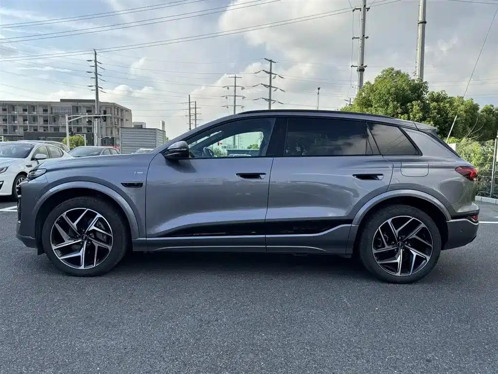 Audi Q6L e-tron 2026 First Edition — миниатюра 2