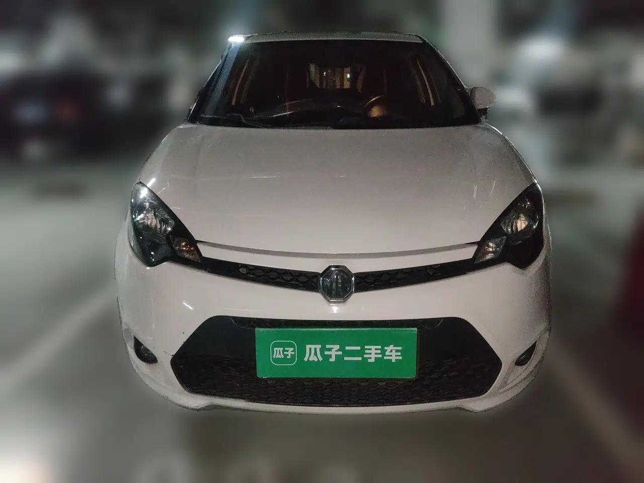 MG 3 2012 1.5L Manual Fashion Edition — миниатюра 2