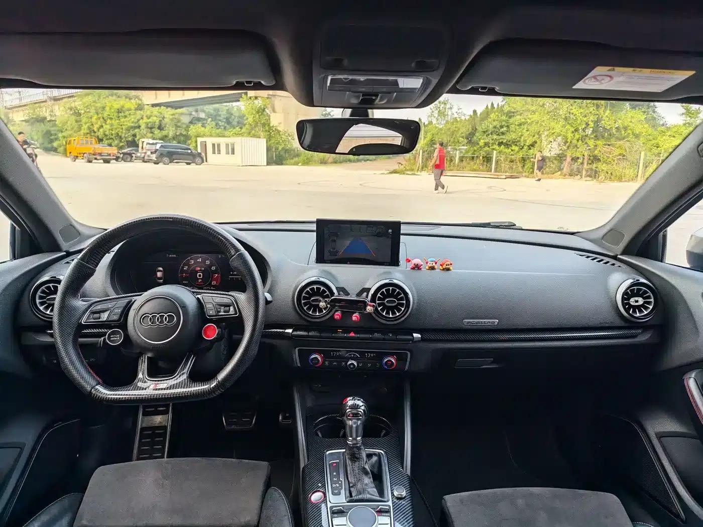 Audi S3 2015 Model S3 2.0T Limousine — миниатюра 4