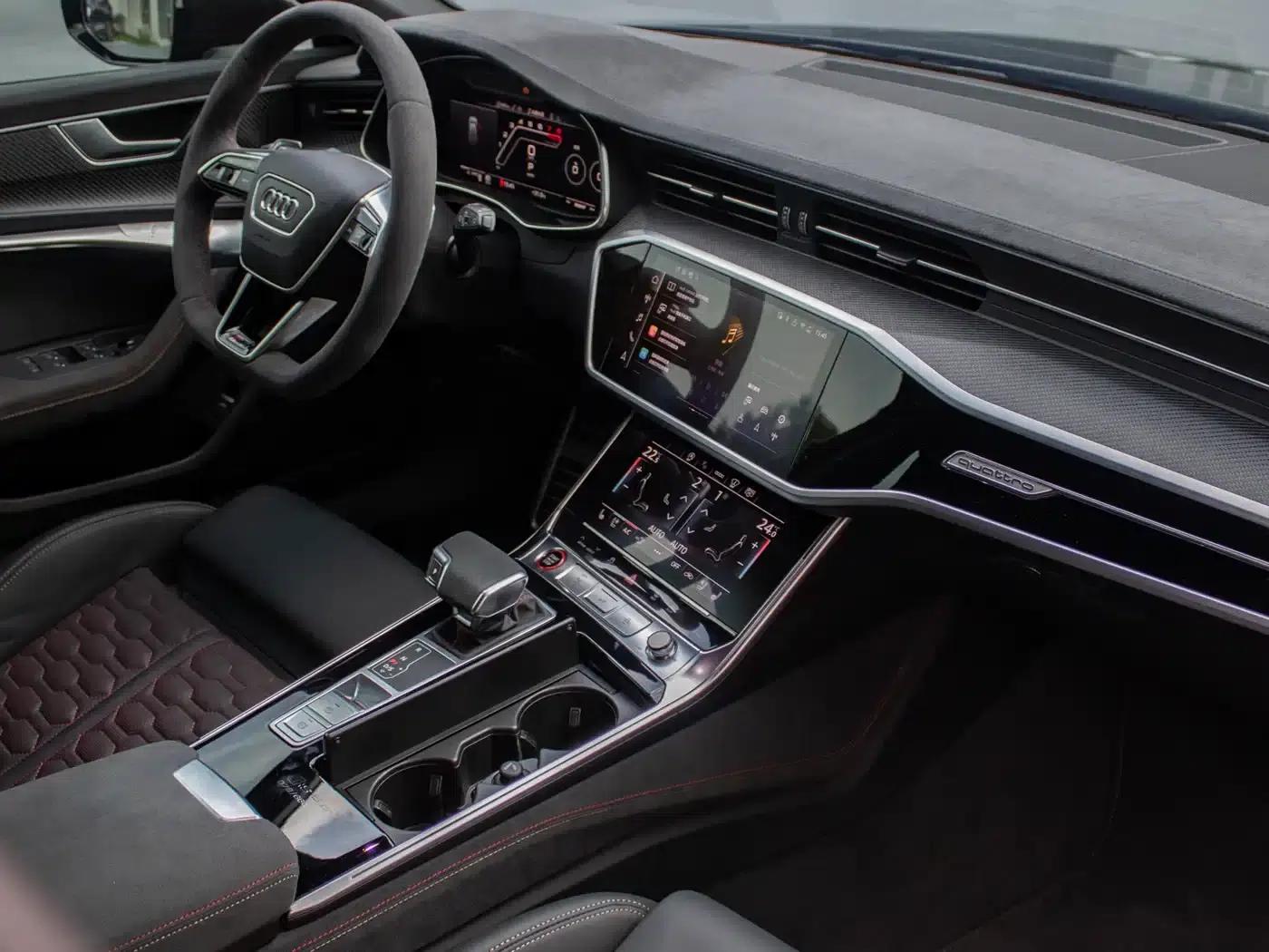 2025 Audi RS 6 Avant GT — миниатюра 11