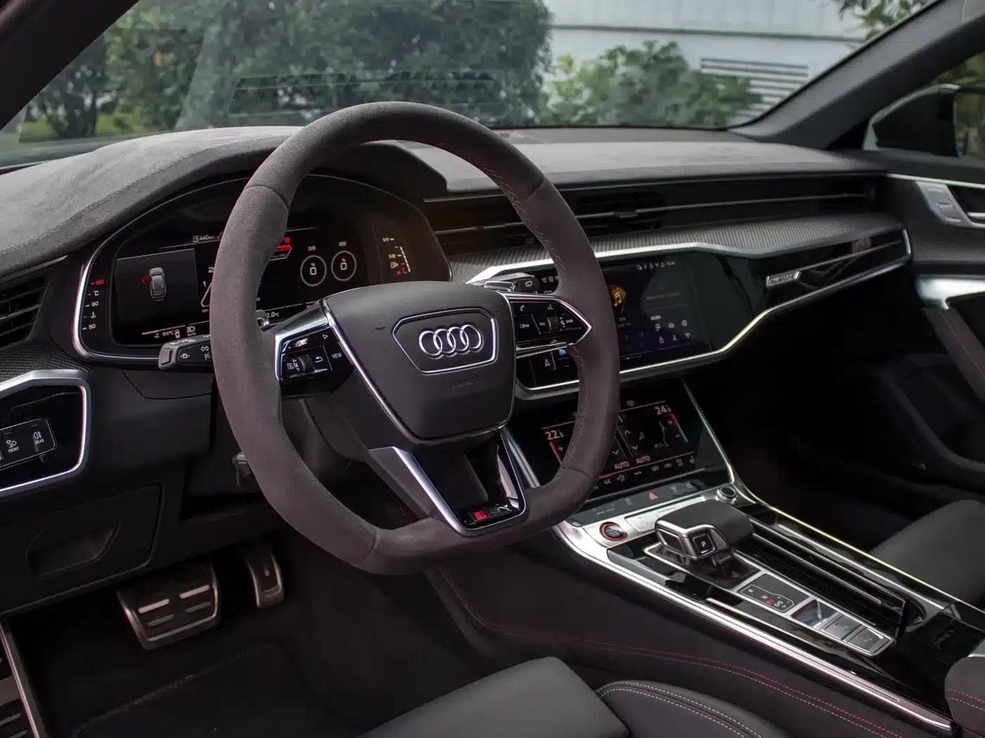 2025 Audi RS 6 Avant GT — миниатюра 8