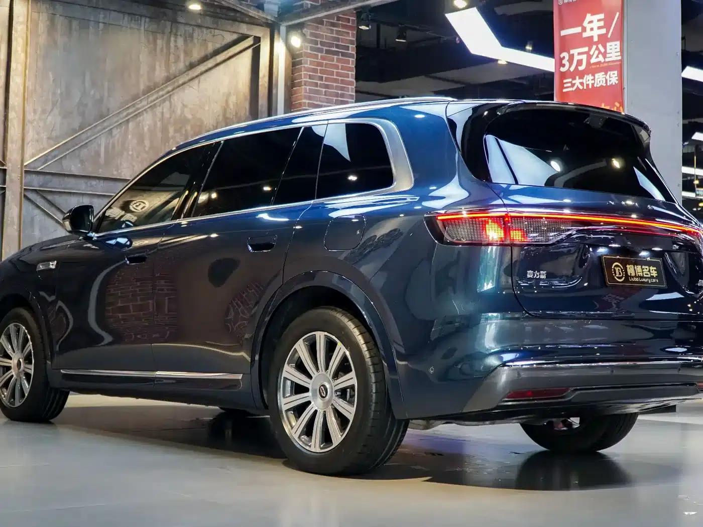 Wenjie M8 2025 Extended Range Max+ Version 53.4kWh 6-Seat Version (192-line LiDAR) — миниатюра 3