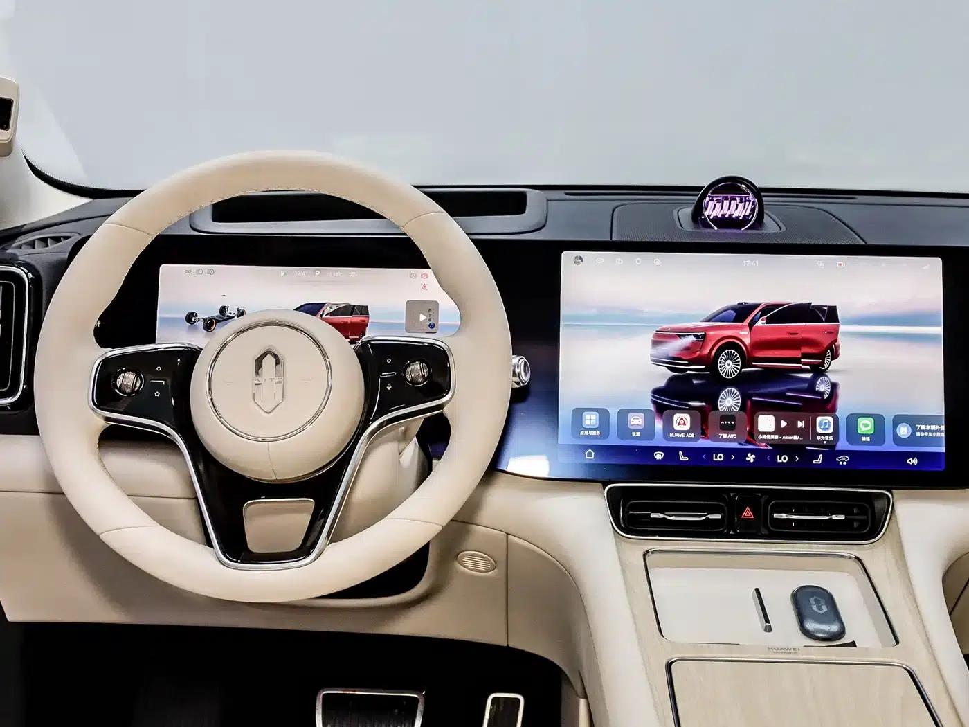 Wenjie M8 2025 Extended Range Max+ Version 53.4kWh 6-Seat Version (192-line LiDAR) — миниатюра 33