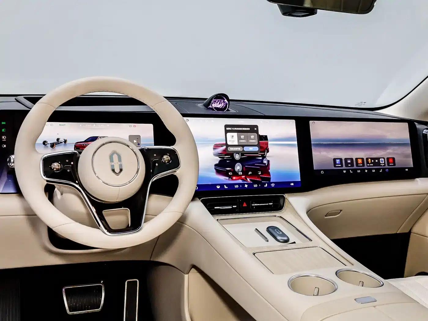 Wenjie M8 2025 Extended Range Max+ Version 53.4kWh 6-Seat Version (192-line LiDAR) — миниатюра 34