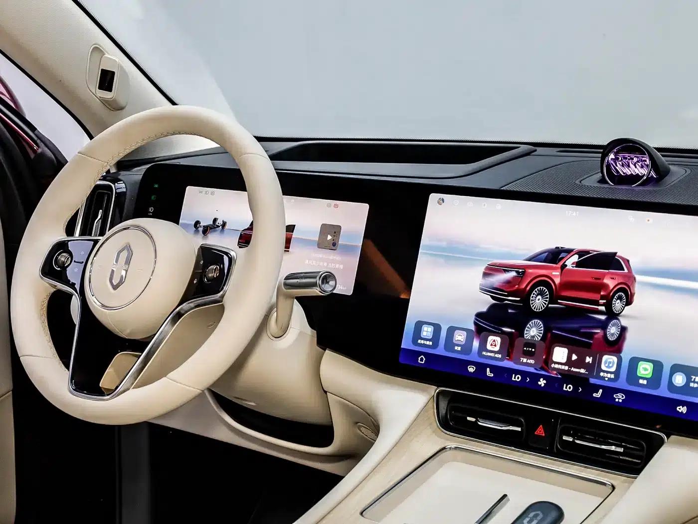 Wenjie M8 2025 Extended Range Max+ Version 53.4kWh 6-Seat Version (192-line LiDAR) — миниатюра 35