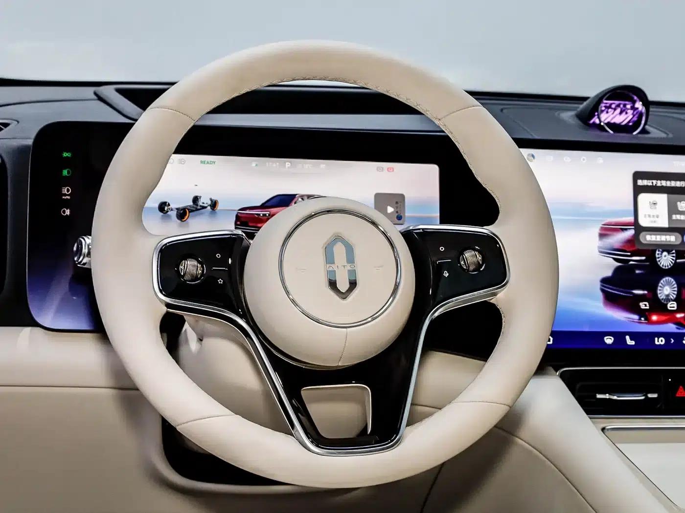 Wenjie M8 2025 Extended Range Max+ Version 53.4kWh 6-Seat Version (192-line LiDAR) — миниатюра 37