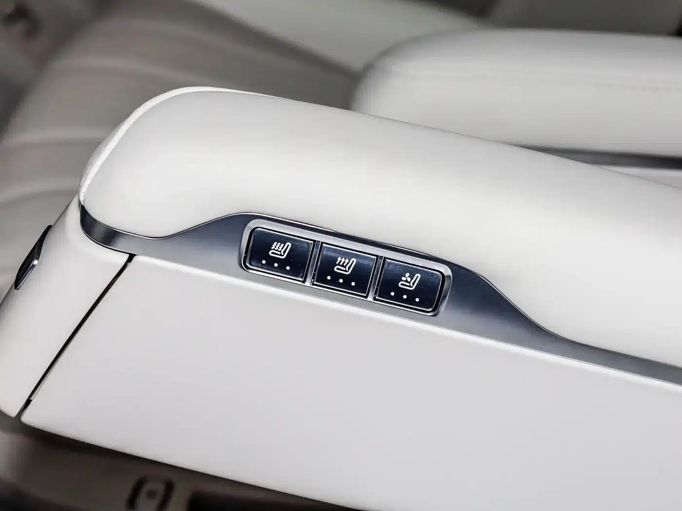 Wenjie M8 2025 Extended Range Max+ Version 53.4kWh 6-Seat Version (192-line LiDAR) — миниатюра 44
