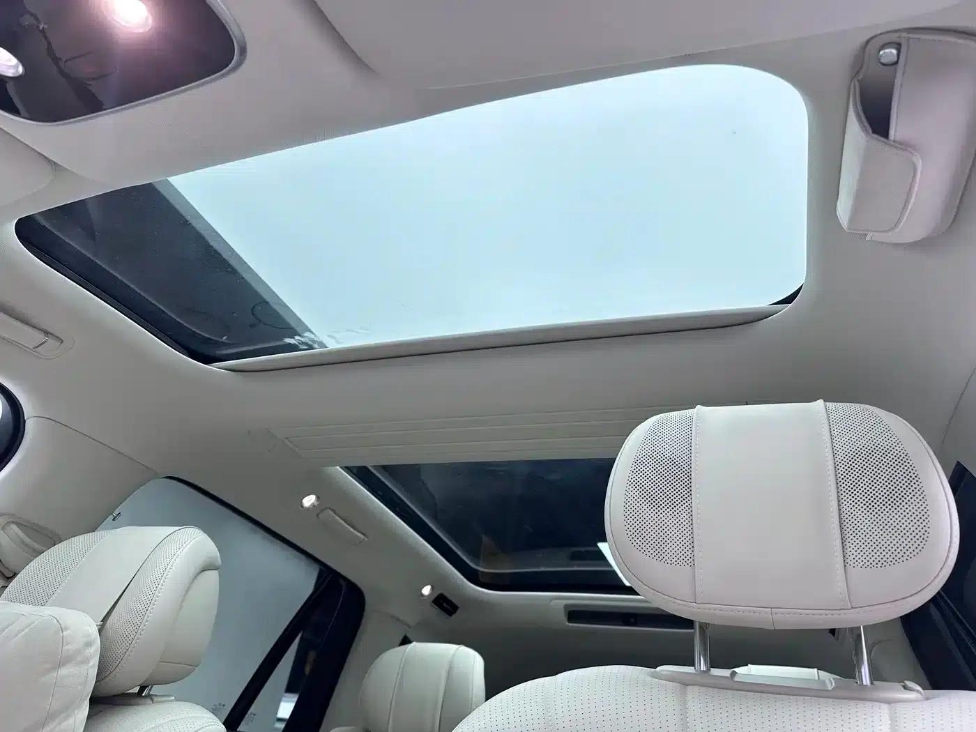Wenjie M8 2025 Extended Range Max+ Version 53.4kWh 6-Seat Version (192-line LiDAR) — миниатюра 20