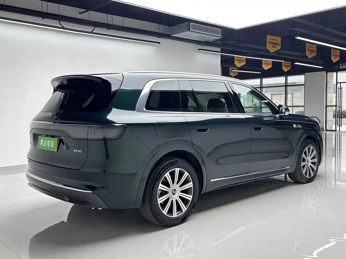 Wenjie M8 2025 Extended Range Max+ Version 53.4kWh 6-Seat Version (192-line LiDAR) — миниатюра 5