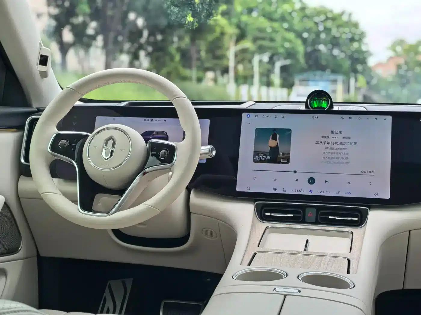 Wenjie M8 2025 Pure Electric Max+ Six-Seat Long Range Version (192-line LiDAR) — миниатюра 13