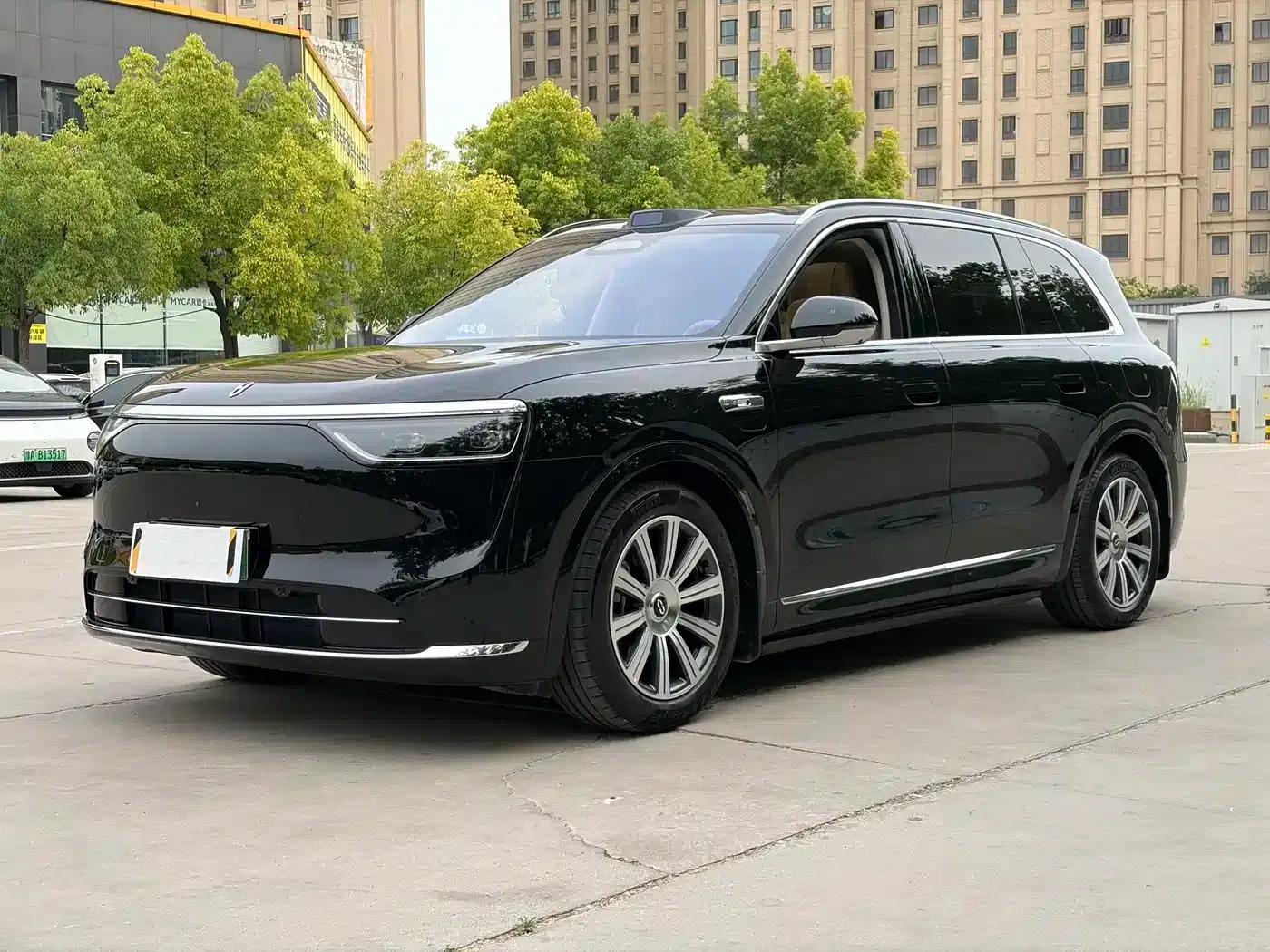 Wenjie M8 2025 Extended Range Max+ Version 53.4kWh 6-Seat Version (192-line LiDAR) — миниатюра 1