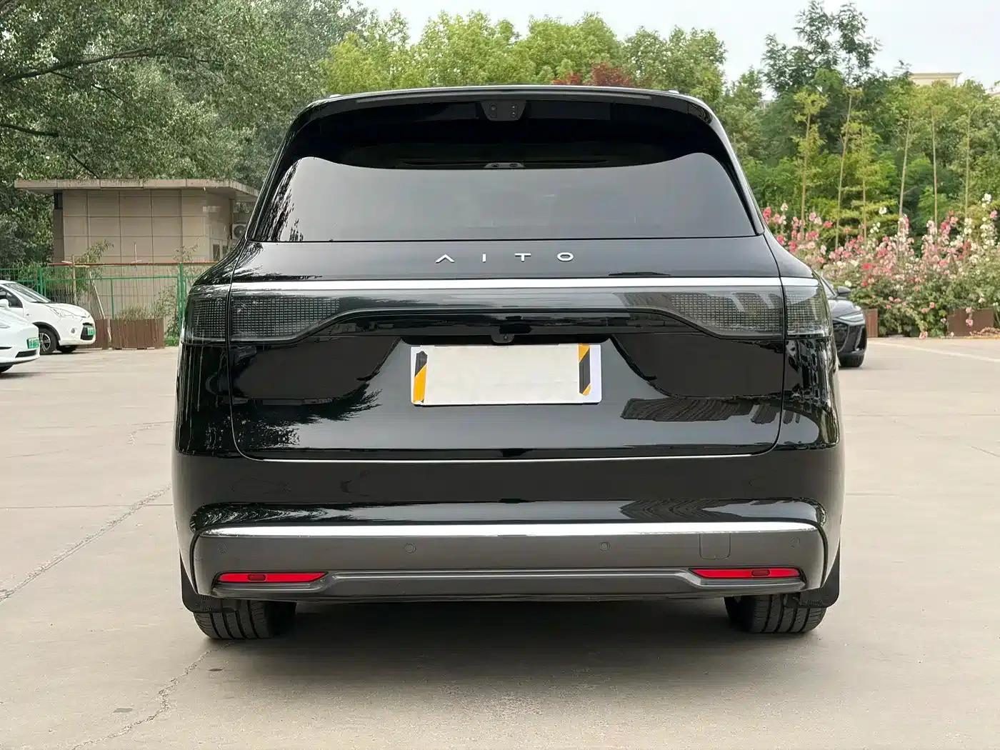 Wenjie M8 2025 Extended Range Max+ Version 53.4kWh 6-Seat Version (192-line LiDAR) — миниатюра 5