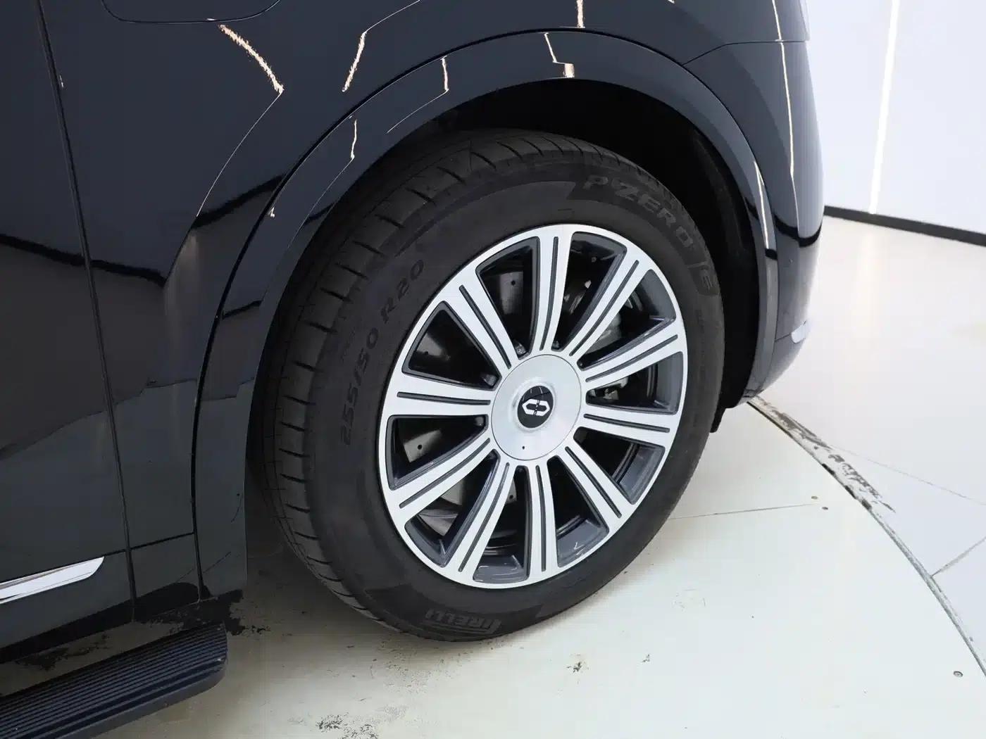 Wenjie M8 2025 Ultra Extended Range Edition (53.4kWh, 6-seater, 192-line LiDAR) — миниатюра 16