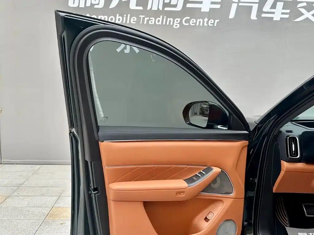 Wenjie M8 2025 Extended Range Max+ Version (53.4kWh, 5-seater, 192-line LiDAR) — миниатюра 12
