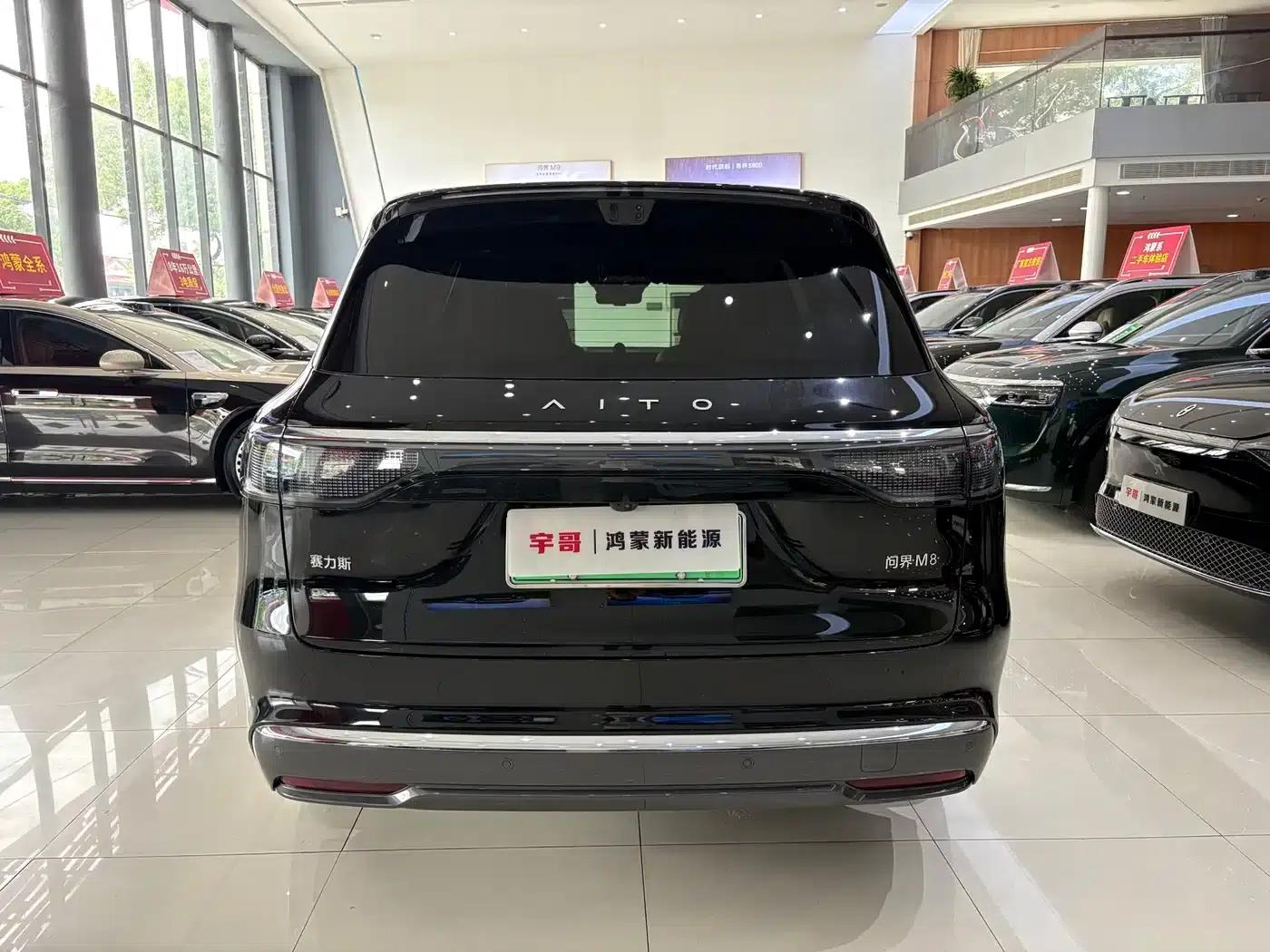 Wenjie M8 2025 Extended Range Max+ Version 53.4kWh 6-Seat Version (192-line LiDAR) — миниатюра 12