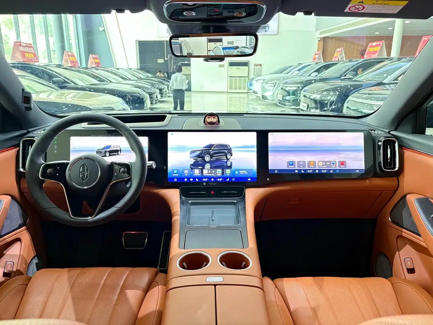 Wenjie M8 2025 Extended Range Max+ Version 53.4kWh 6-Seat Version (192-line LiDAR) — миниатюра 5
