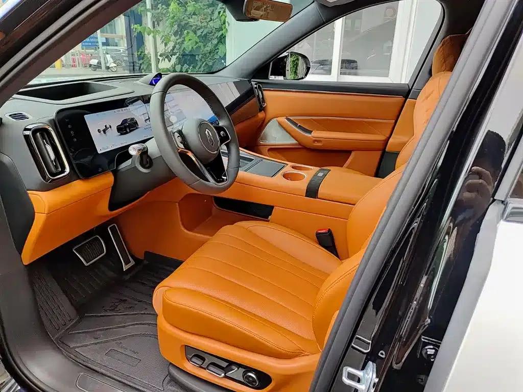 Wenjie M8 2025 Extended Range Max+ Version 53.4kWh 6-Seat Version (192-line LiDAR) — миниатюра 7
