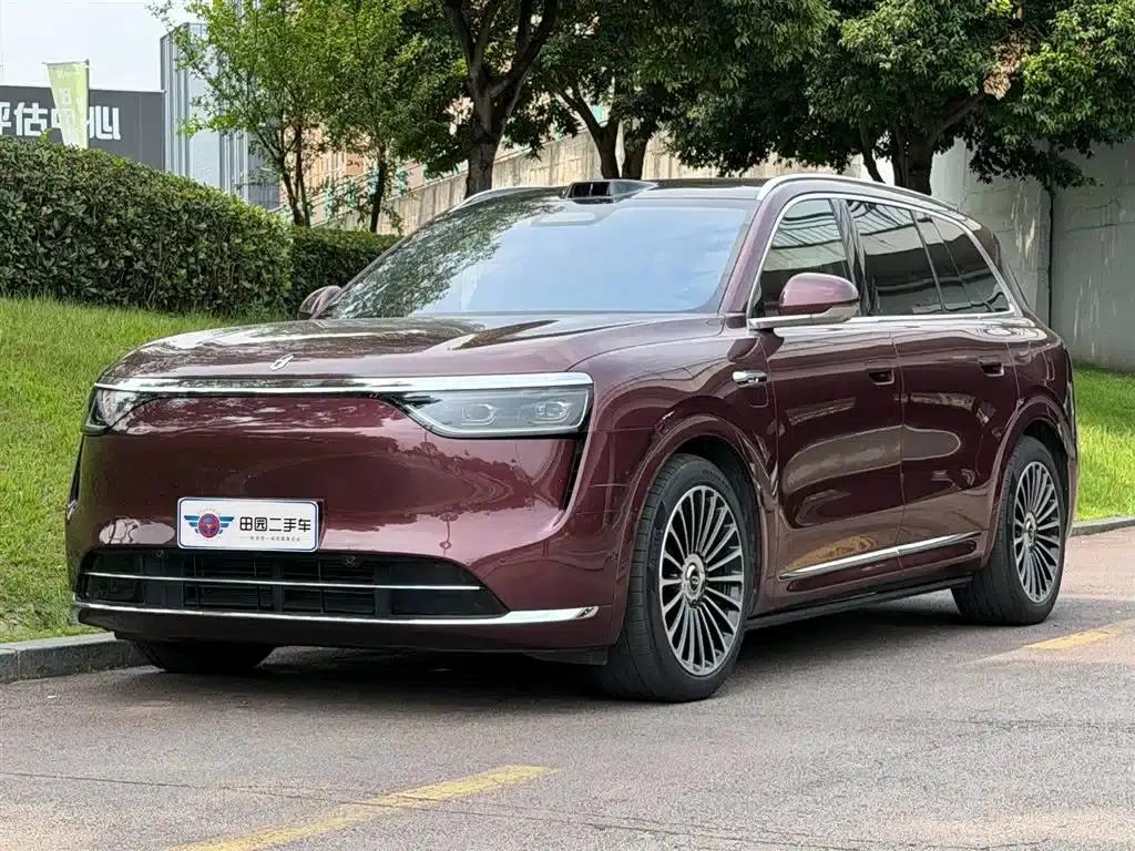 Wenjie M8 2025 Extended Range Ultra Edition 53.4kWh 5-Seat Version (192-line LiDAR) — миниатюра 1