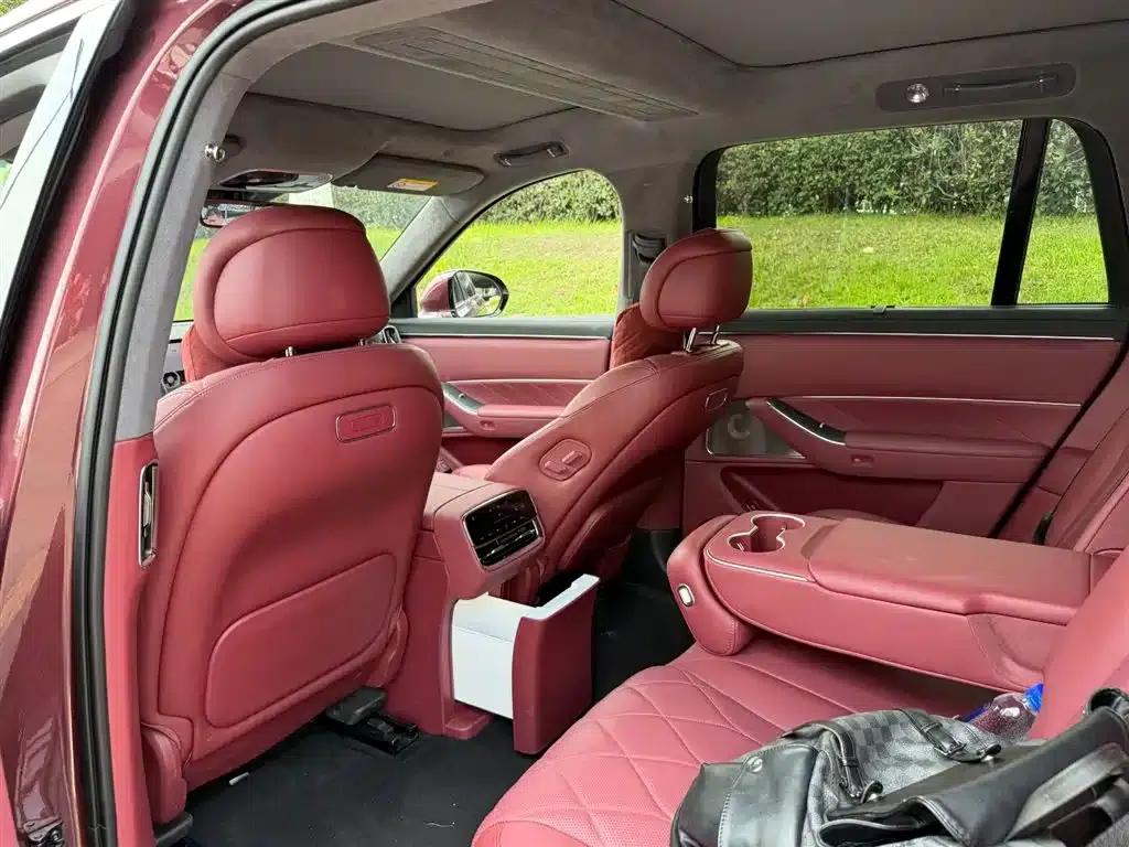Wenjie M8 2025 Extended Range Ultra Edition 53.4kWh 5-Seat Version (192-line LiDAR) — миниатюра 9