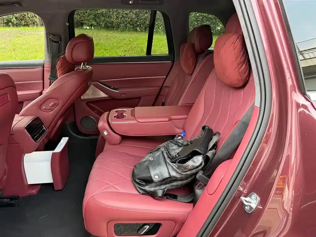 Wenjie M8 2025 Extended Range Ultra Edition 53.4kWh 5-Seat Version (192-line LiDAR) — миниатюра 10