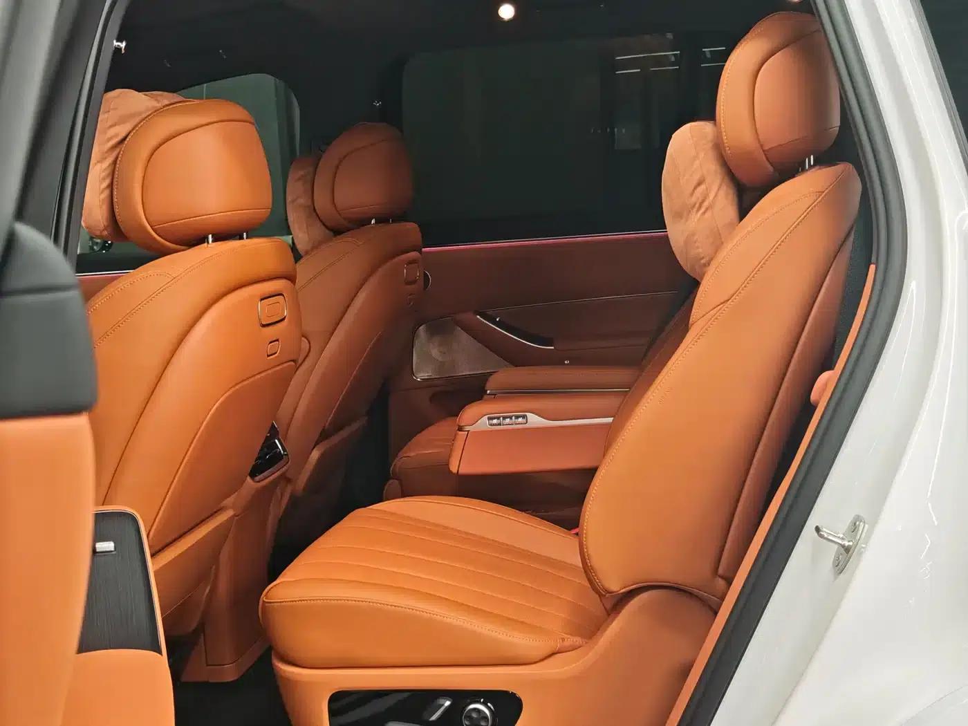 Wenjie M8 2025 Extended Range Ultra Edition 53.4kWh 5-Seat Version (192-line LiDAR) — миниатюра 3