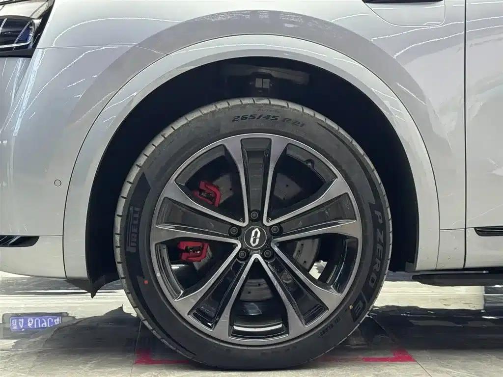 Wenjie M8 2025 Extended Range Ultra Edition 53.4kWh 5-Seat Version (192-line LiDAR) — миниатюра 4