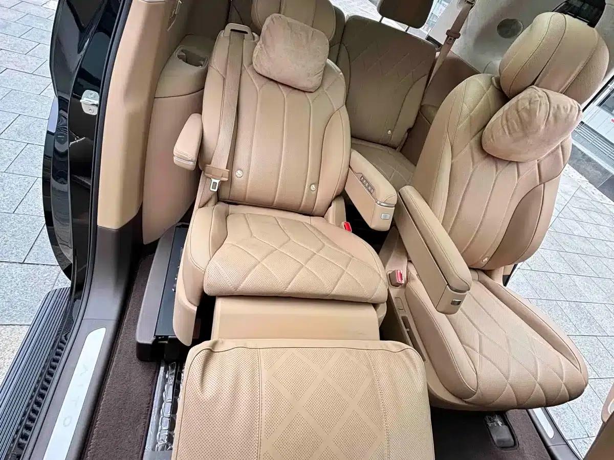 Wenjie M8 2025 Ultra Extended Range Edition (53.4kWh, 6-seater, 192-line LiDAR) — миниатюра 21