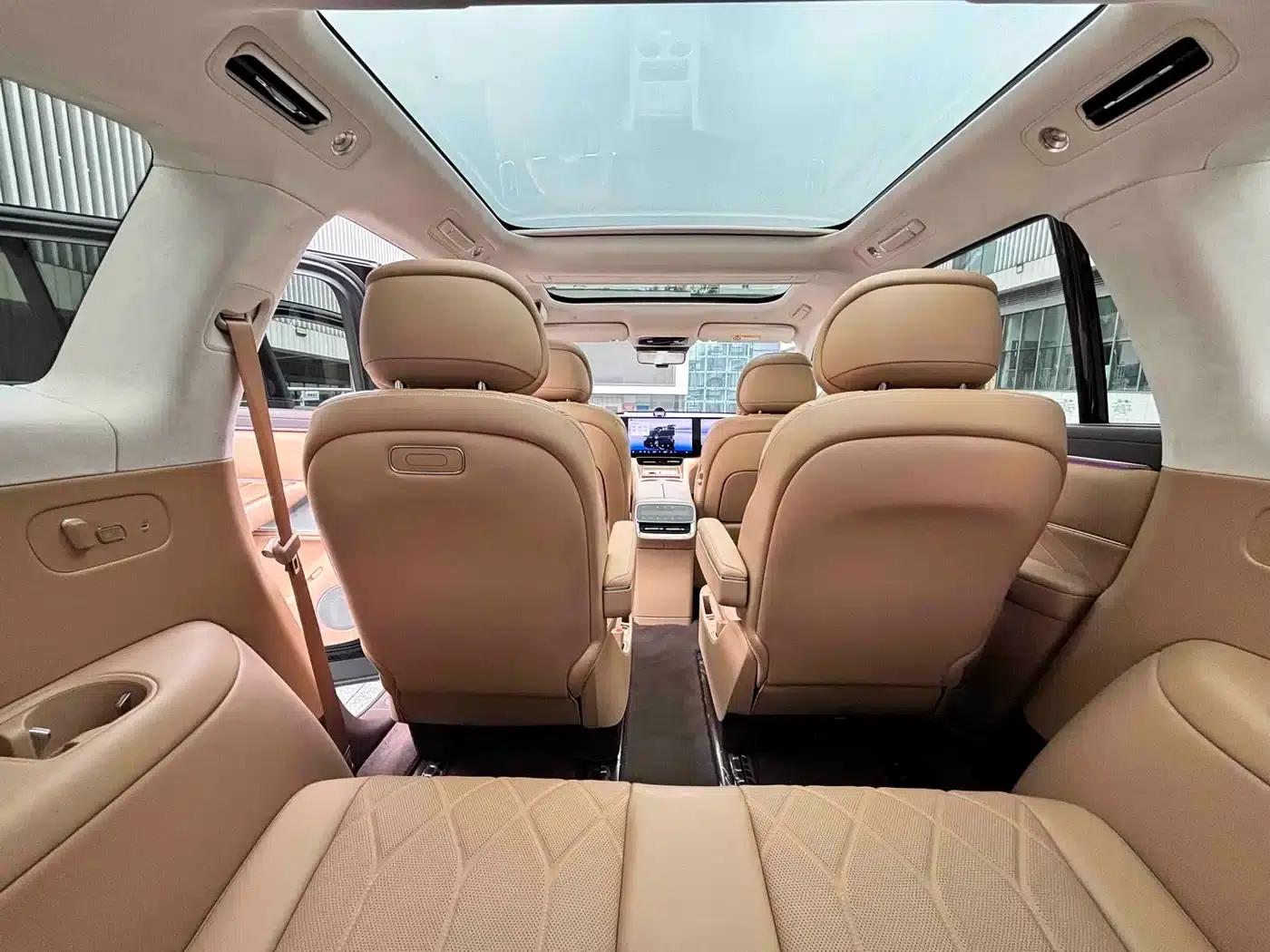 Wenjie M8 2025 Ultra Extended Range Edition (53.4kWh, 6-seater, 192-line LiDAR) — миниатюра 23