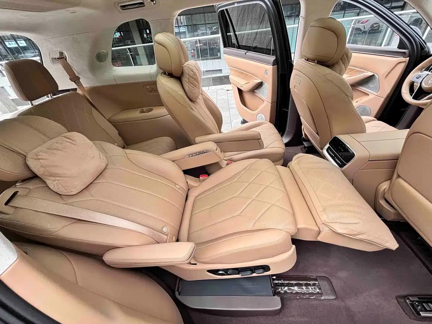 Wenjie M8 2025 Ultra Extended Range Edition (53.4kWh, 6-seater, 192-line LiDAR) — миниатюра 24