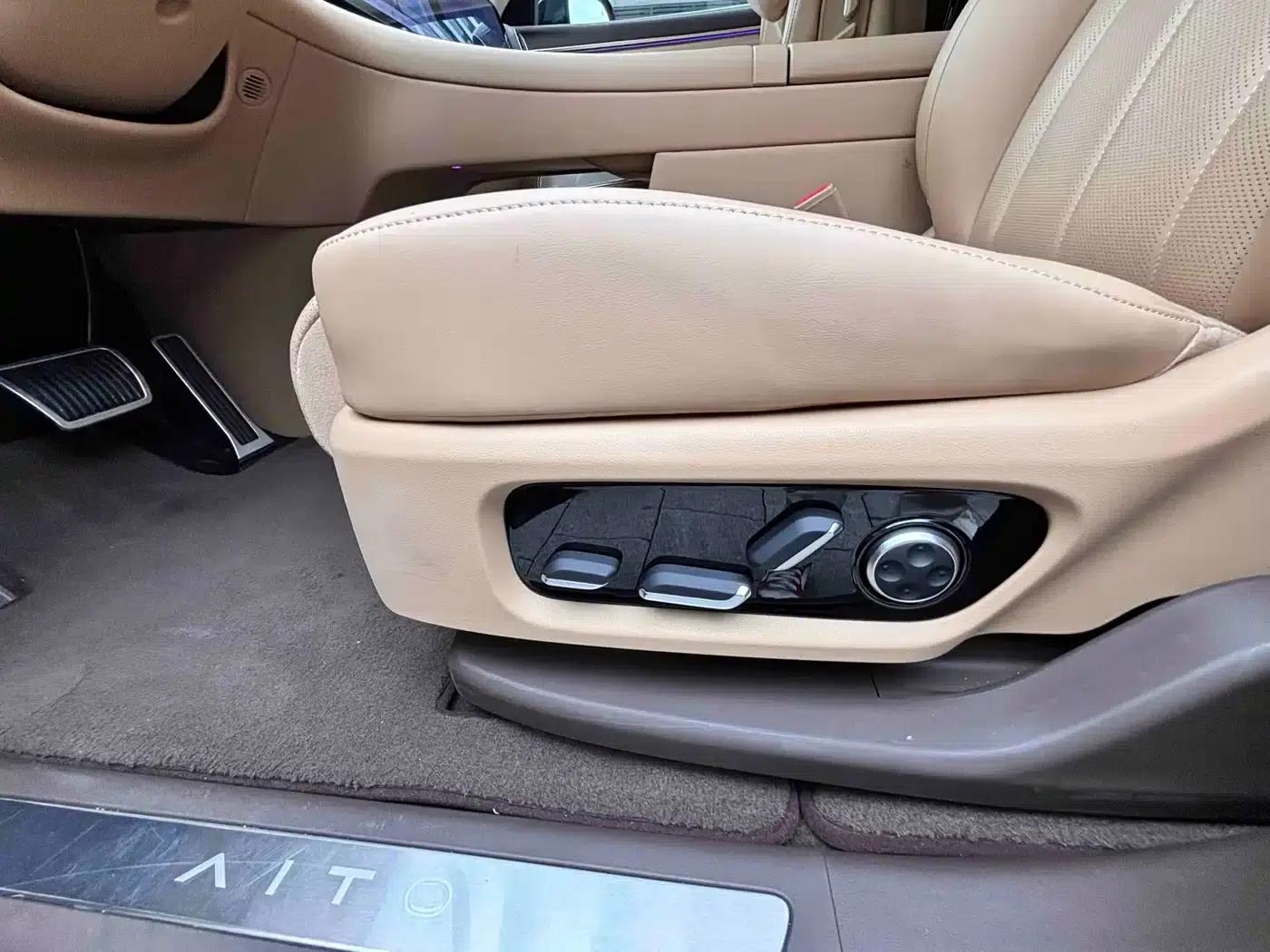 Wenjie M8 2025 Ultra Extended Range Edition (53.4kWh, 6-seater, 192-line LiDAR) — миниатюра 32