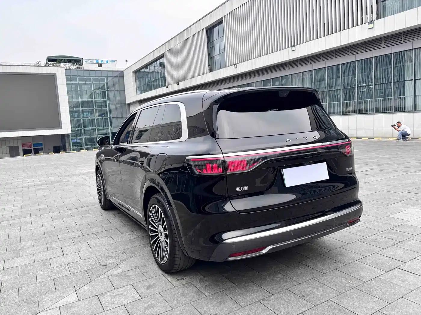 Wenjie M8 2025 Ultra Extended Range Edition (53.4kWh, 6-seater, 192-line LiDAR) — миниатюра 8