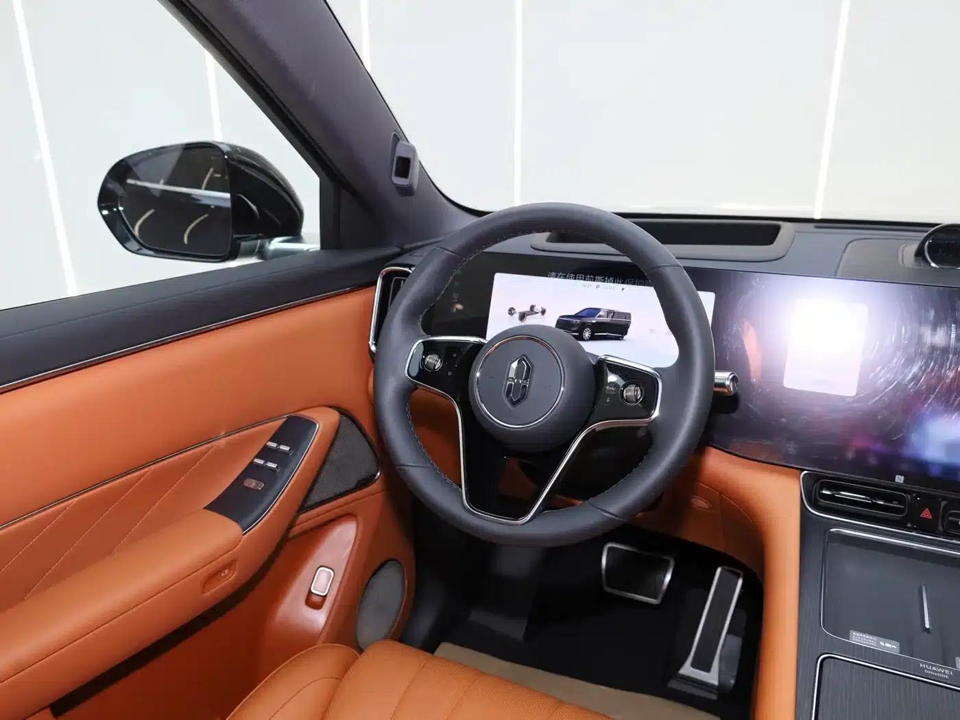 Wenjie M8 2025 Ultra Extended Range Edition (53.4kWh, 6-seater, 192-line LiDAR) — миниатюра 18