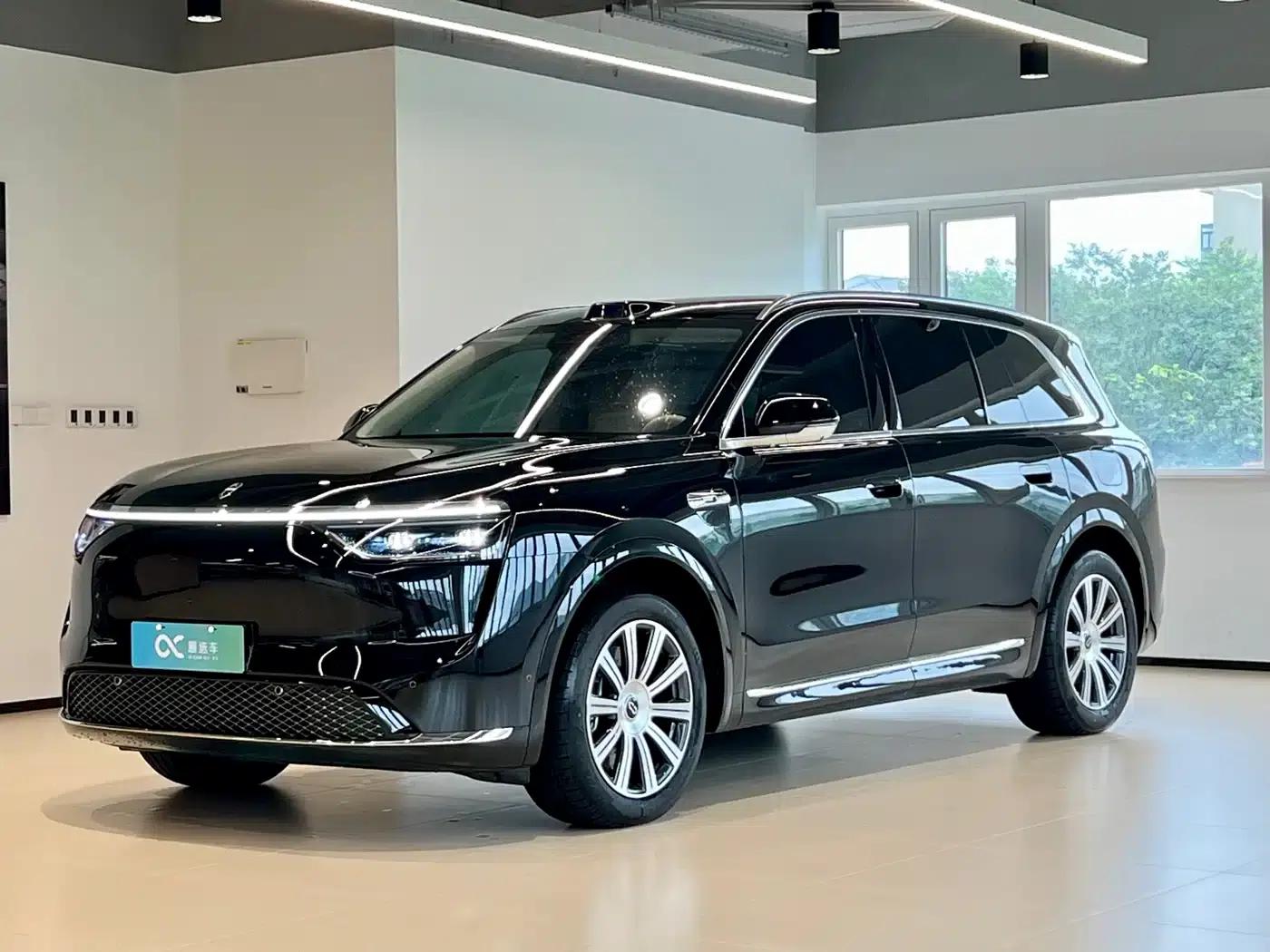 Wenjie M8 2025 Pure Electric Max+ 5-Seat 4WD Version (192-line LiDAR) — миниатюра 1