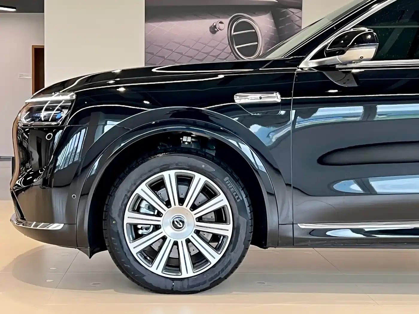 Wenjie M8 2025 Pure Electric Max+ 5-Seat 4WD Version (192-line LiDAR) — миниатюра 4