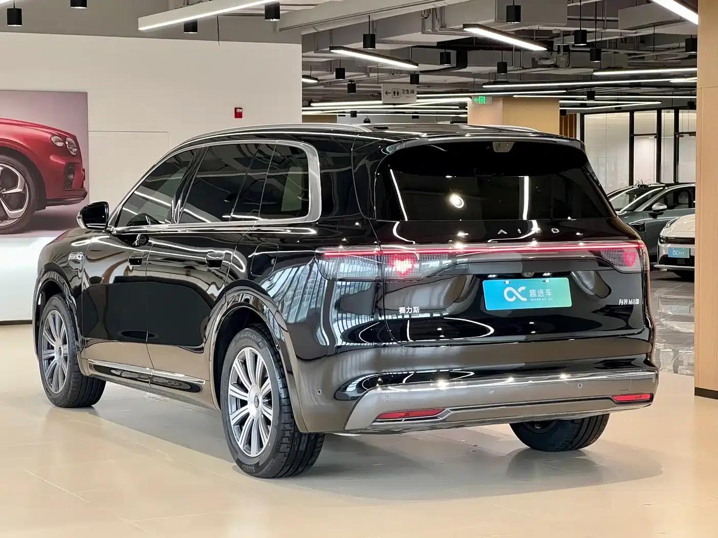 Wenjie M8 2025 Pure Electric Max+ 5-Seat 4WD Version (192-line LiDAR) — миниатюра 5