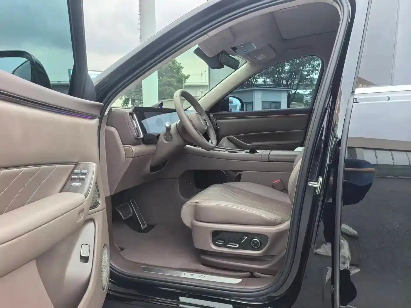 Wenjie M8 2025 Range Extended Max+ Version 53.4kWh 5-Seat Version (192-line LiDAR) — миниатюра 3