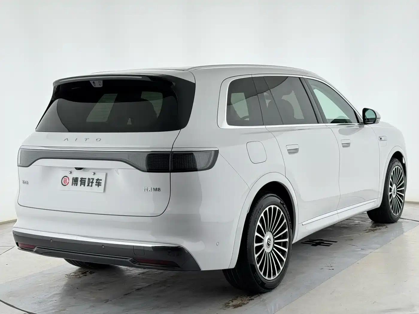 Wenjie M8 2025 Extended Range Max+ Version (53.4kWh, 5-seater, 192-line LiDAR) — миниатюра 18