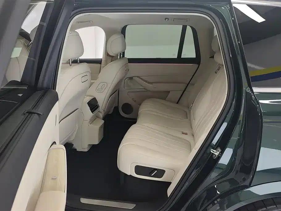 Wenjie M8 2025 Extended Range Max Edition 37kWh 5-Seat Version (192-line LiDAR) — миниатюра 11