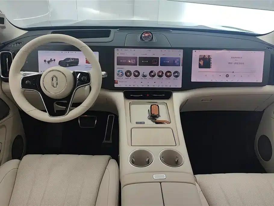 Wenjie M8 2025 Extended Range Max Edition 37kWh 5-Seat Version (192-line LiDAR) — миниатюра 12