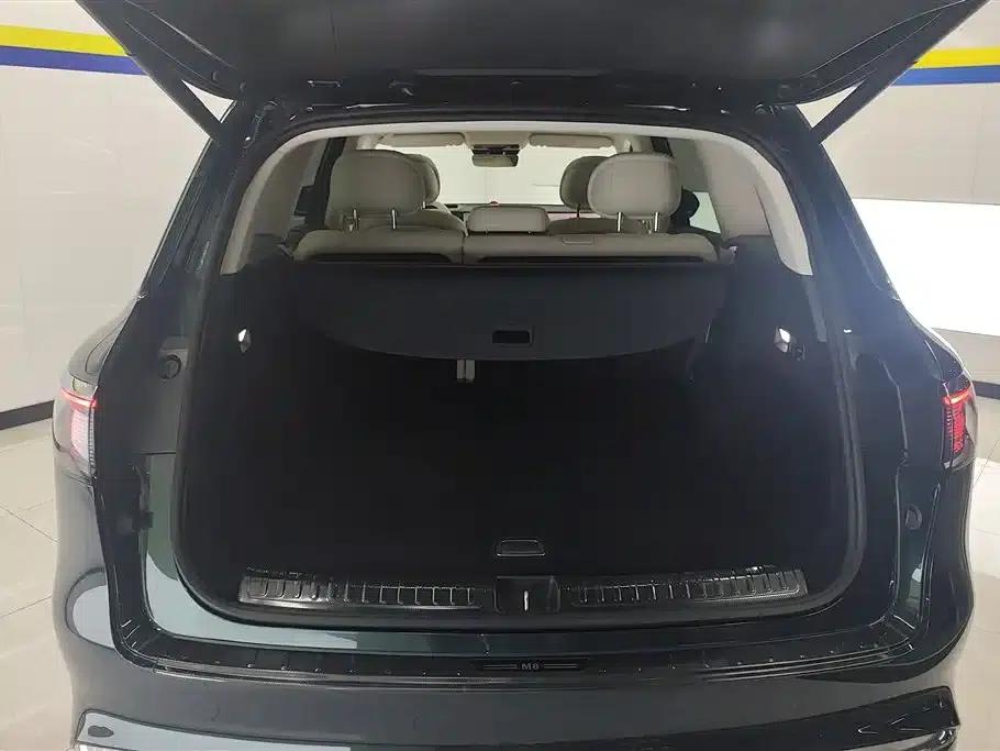 Wenjie M8 2025 Extended Range Max Edition 37kWh 5-Seat Version (192-line LiDAR) — миниатюра 4