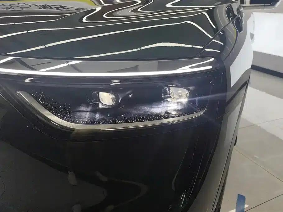 Wenjie M8 2025 Extended Range Max Edition 37kWh 5-Seat Version (192-line LiDAR) — миниатюра 5
