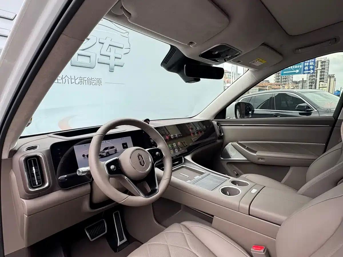Wenjie M8 2025 Pure Electric Max+ 5-Seat Long Range Version (192-line LiDAR) — миниатюра 7