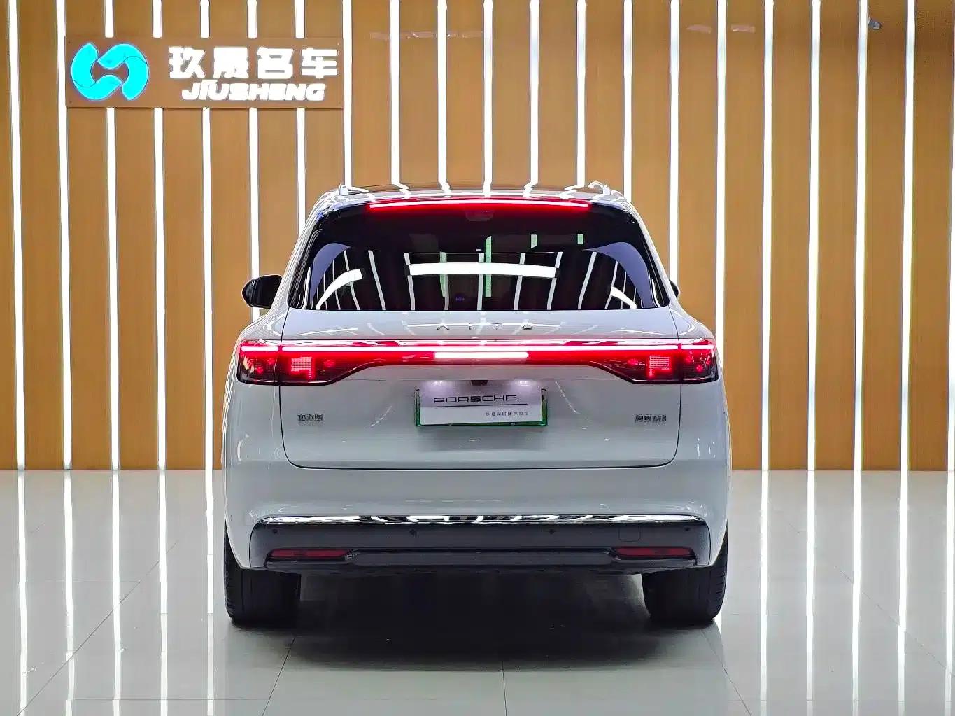 Wenjie M8 2025 Ultra Extended Range Edition (53.4kWh, 6-seater, 192-line LiDAR) — миниатюра 5