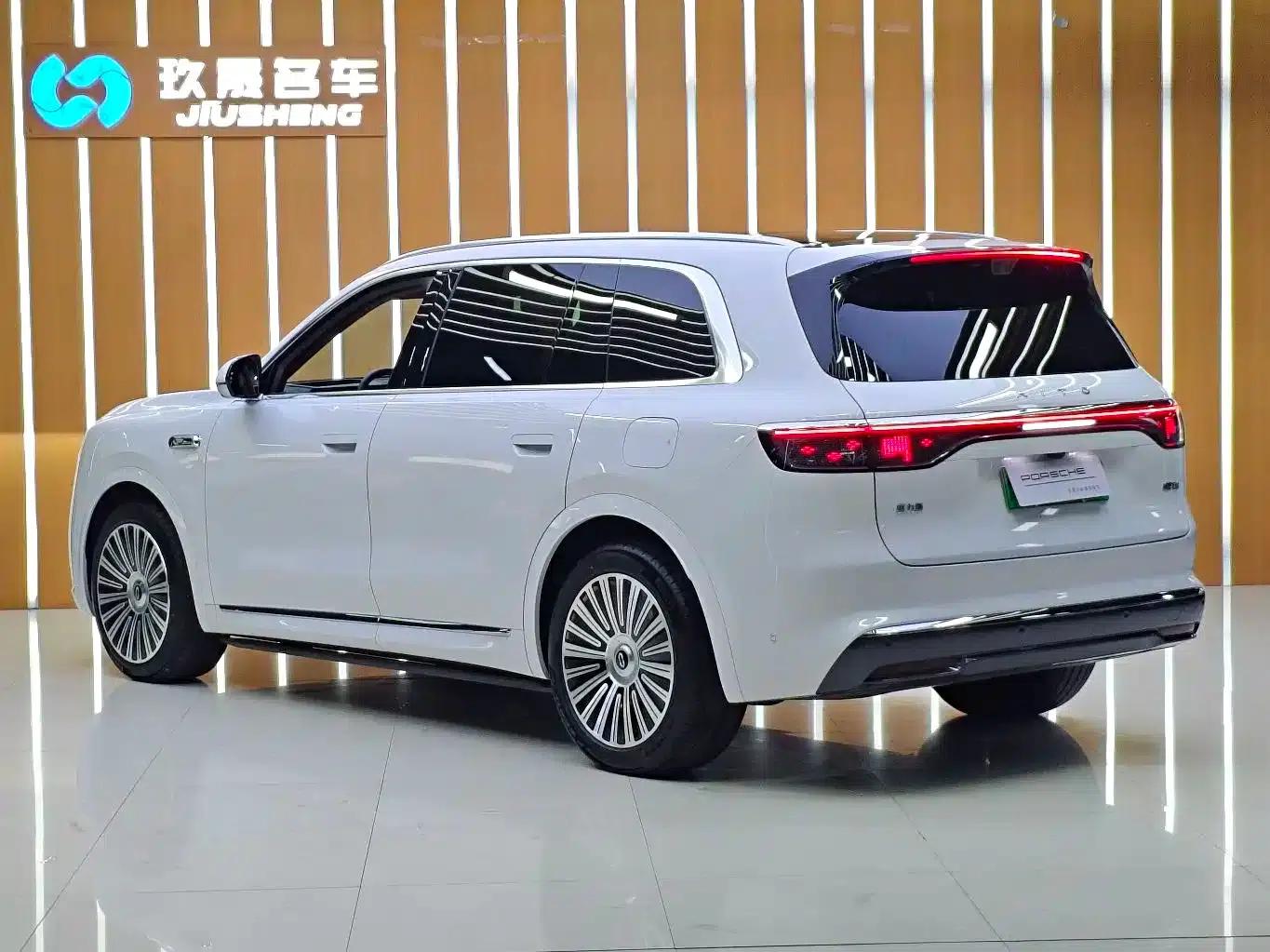 Wenjie M8 2025 Ultra Extended Range Edition (53.4kWh, 6-seater, 192-line LiDAR) — миниатюра 6