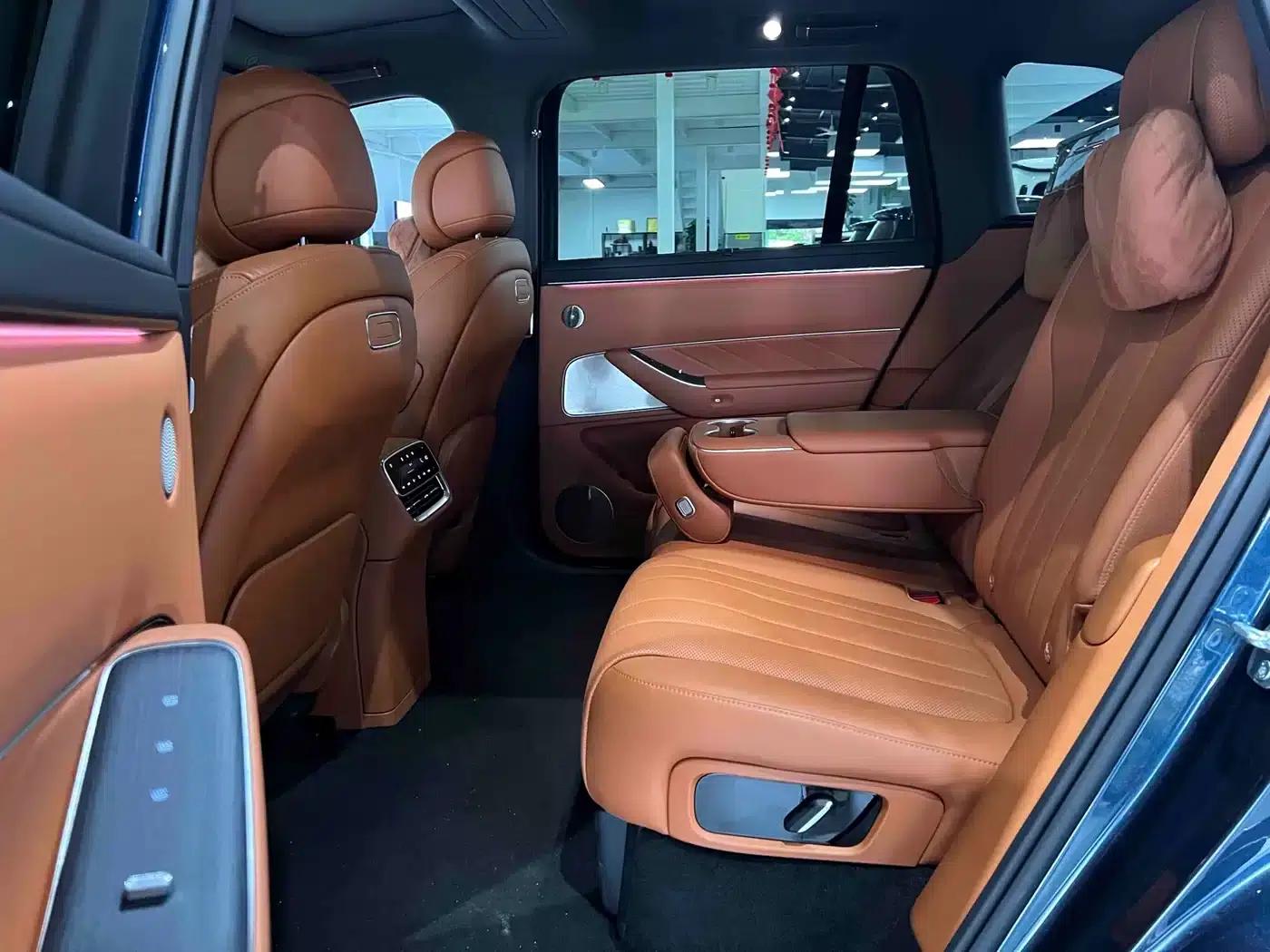 Wenjie M8 2025 Ultra Extended Range Edition (53.4kWh, 5-seater, 192-line LiDAR) — миниатюра 21