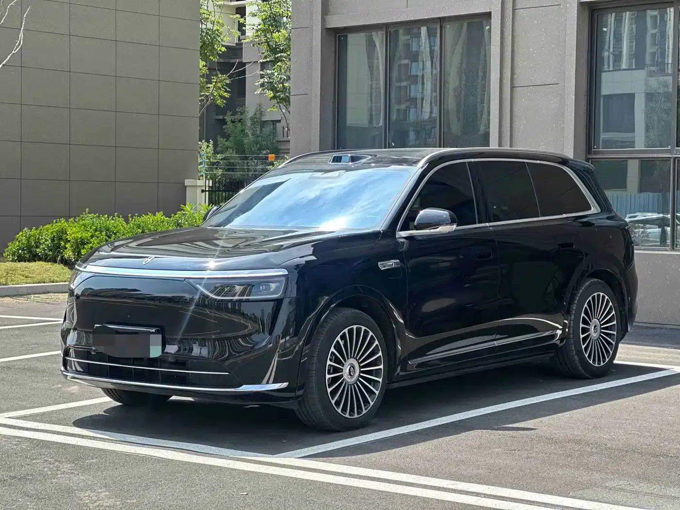 Wenjie M8 2025 Extended Range Max+ Version (53.4kWh, 5-seater, 192-line LiDAR) — миниатюра 1