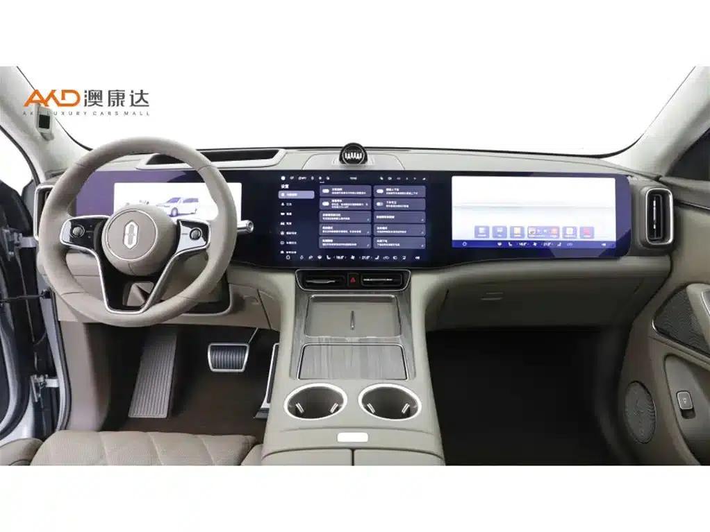 Wenjie M8/1.5T/2025/Range Extended Max+ Version 53.4kWh 5 Seats (192-line LiDAR) — миниатюра 5