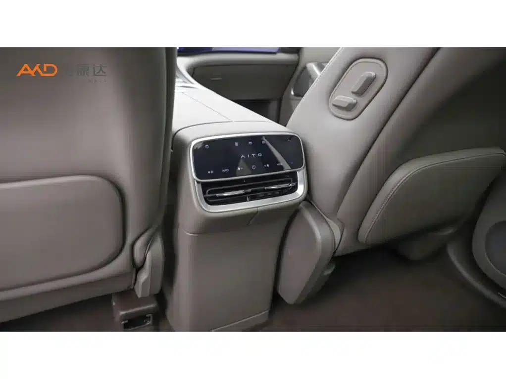 Wenjie M8/1.5T/2025/Range Extended Max+ Version 53.4kWh 5 Seats (192-line LiDAR) — миниатюра 9