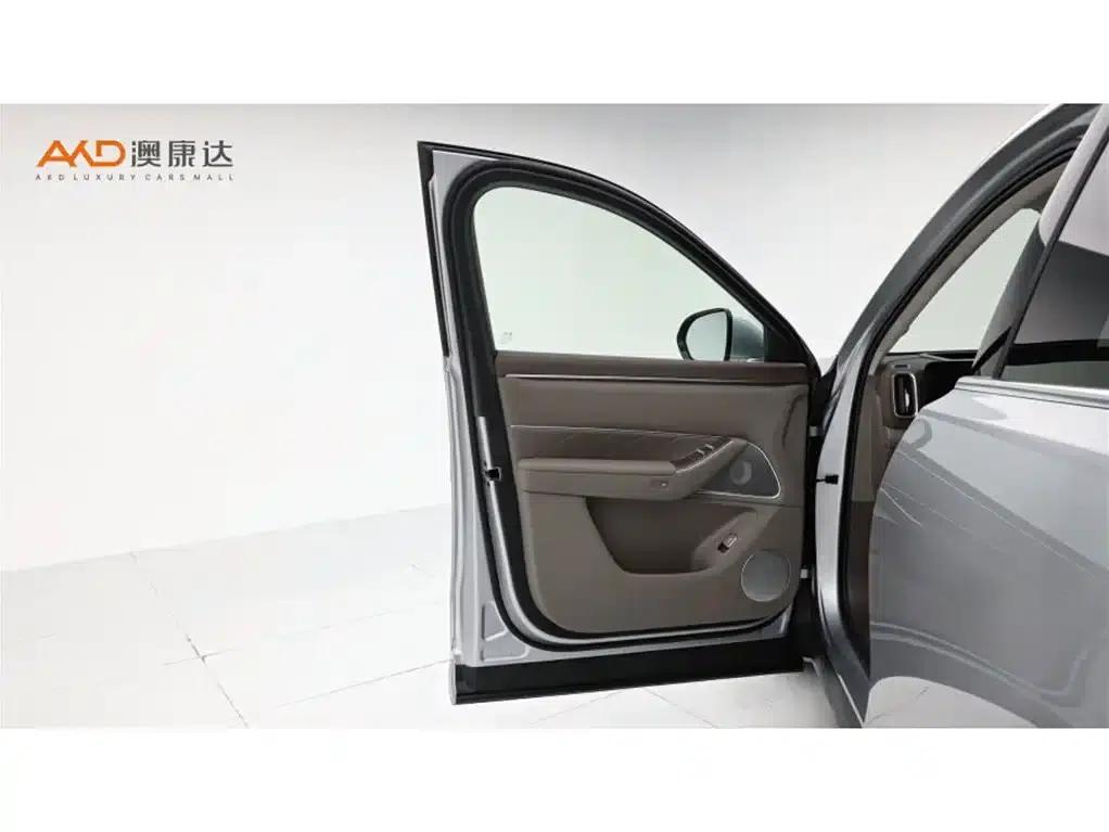 Wenjie M8/1.5T/2025/Range Extended Max+ Version 53.4kWh 5 Seats (192-line LiDAR) — миниатюра 10