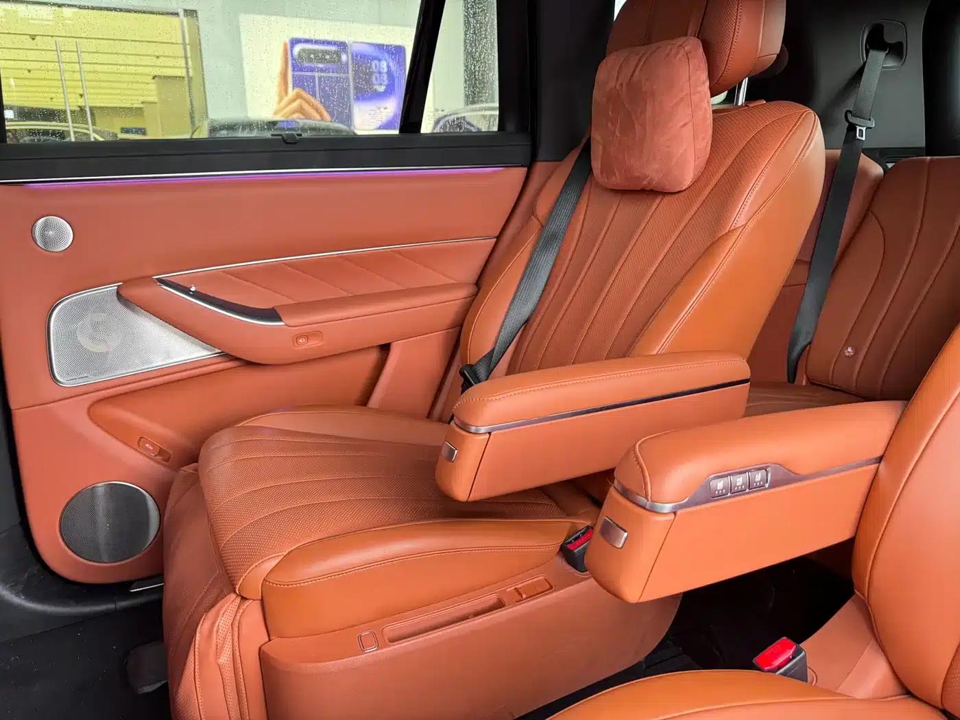 Wenjie M8 2025 Ultra Extended Range Edition (53.4kWh, 6-seater, 192-line LiDAR) — миниатюра 14